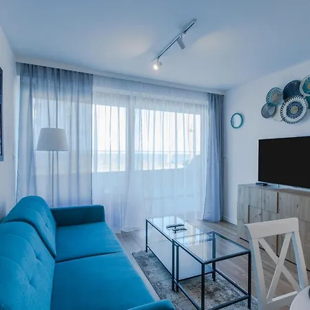 Hevenia 10 アパート レバル