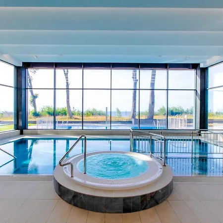 Hevenia 10 アパート